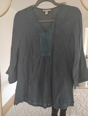 Women's Teal V-Neck Embroidered Tunic Top
